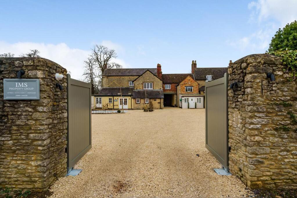 Fox Cottage, Within 5 Min Walk Of Bicester Village Экстерьер фото