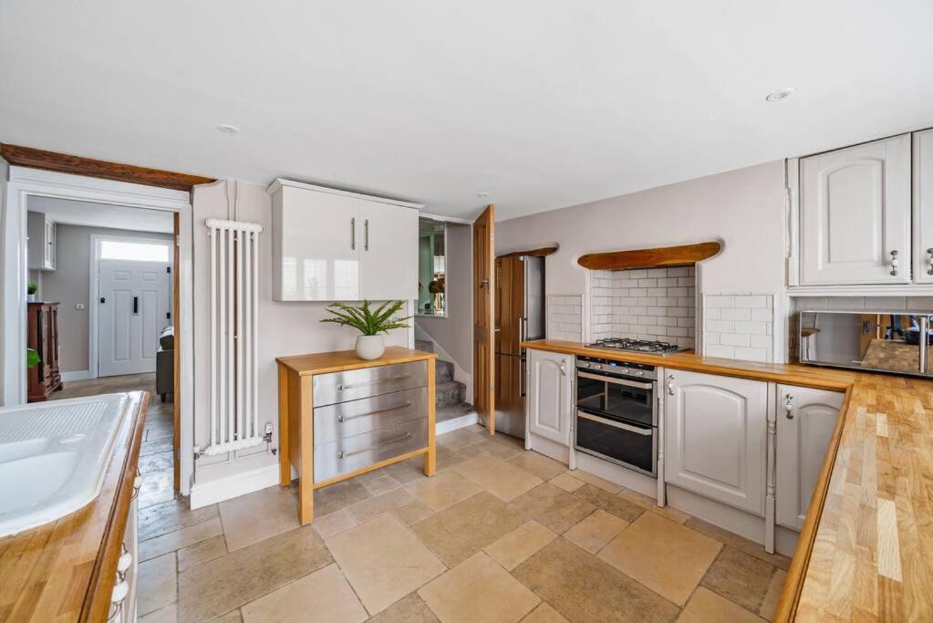 Fox Cottage, Within 5 Min Walk Of Bicester Village Экстерьер фото